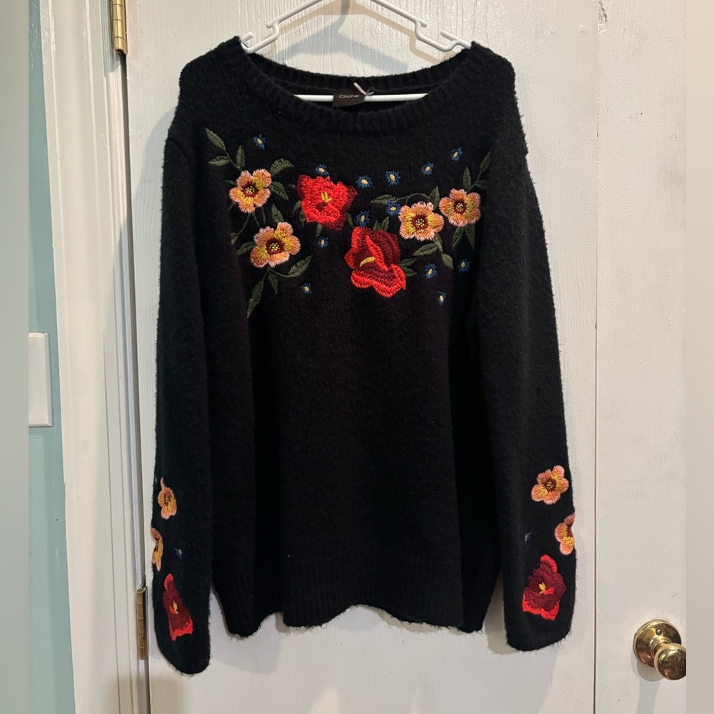 Cliché Floral Embroidered Sweater 5% Wool